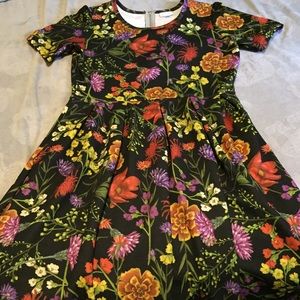 Lularoe XL Amelia Floral Dress (fits like a Large)